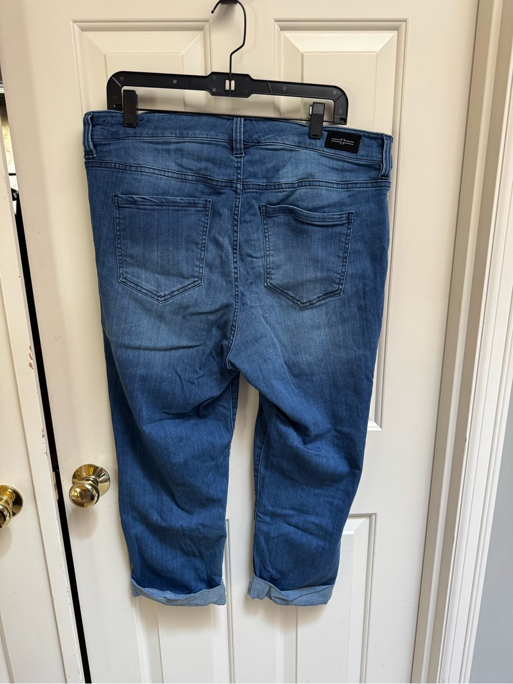 Liverpool The Crop Cuffed Jeans - Picture 6 of 12